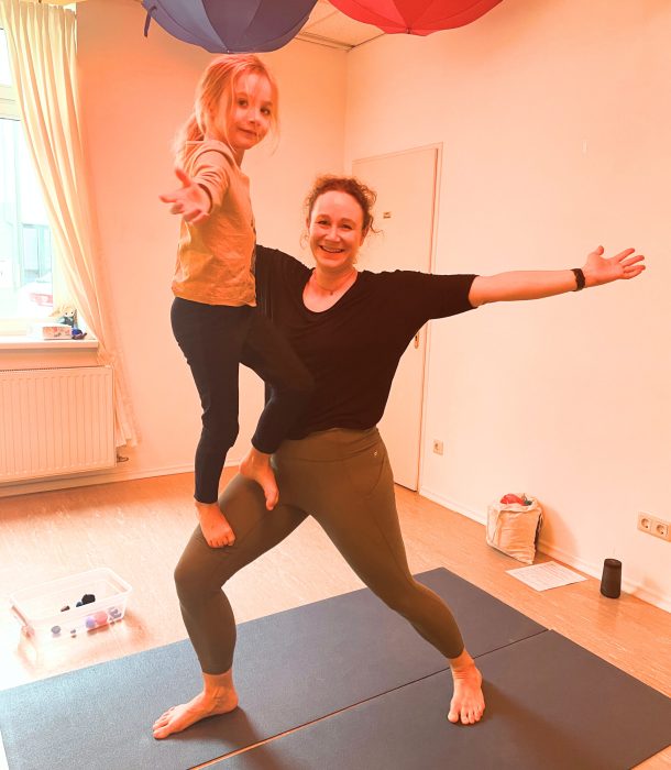 Eltern-Kind Yoga Eltern-Kind Yoga